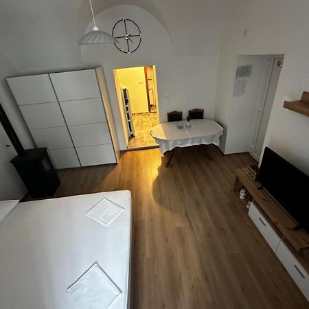 Studio Apartman Grga Zengg Kültér fotó