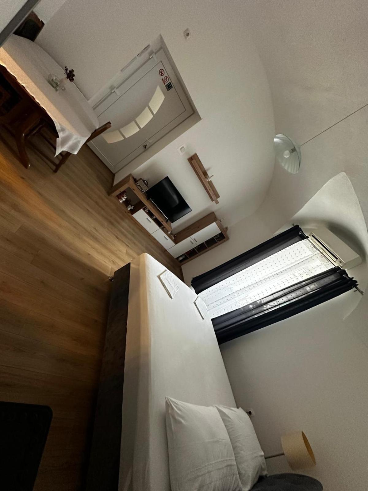 Studio Apartman Grga Zengg Kültér fotó