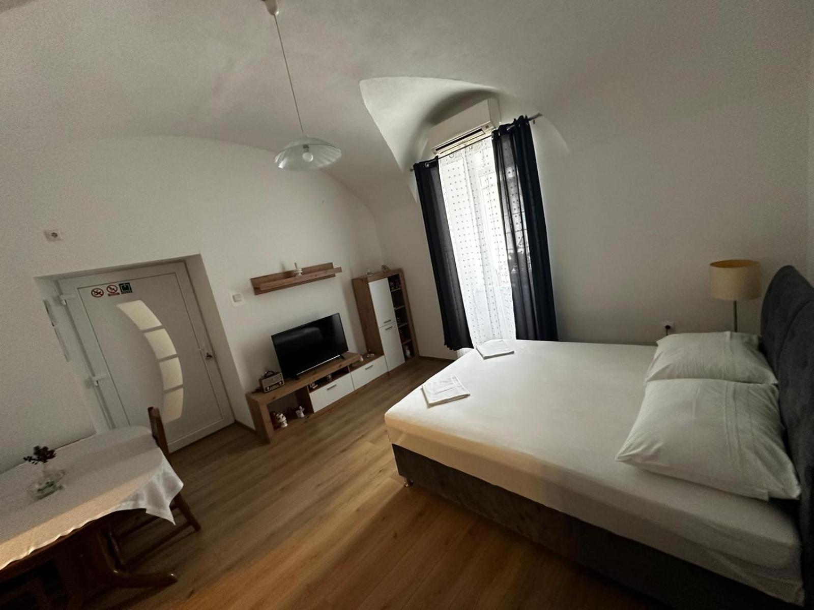 Studio Apartman Grga Zengg Kültér fotó